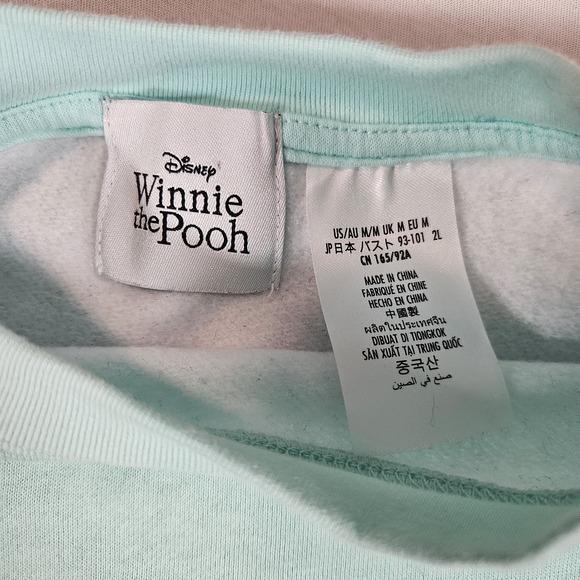 Disney Parks Winnie The Pooh And Friends Sweatshirt Crewneck Size Medium AOP - Picture 4 of 9